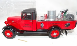 Camión de hardware Chevy Daves 1935 escala 1/24 Fairfield como nuevo RARO rojo - Imagen 1 de 7
