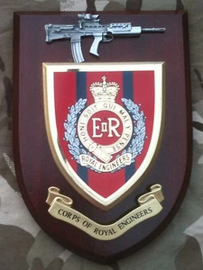 Royal Corps of Engineers Wall Plaque + Pewter SA80 - Picture 1 of 1