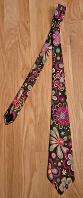 Corbata de seda vintage con patrón floral hecha a mano Foto 1 de 4