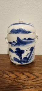 1940er chinesische Teedose, Seladon blau & weiß, handbemalte Landschaftsszene 3 Stück - Bild 1 von 19