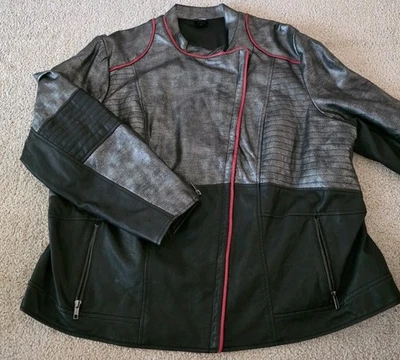 Chaqueta Her Universe Fashion Show Collection Star Wars Phasma PU Hot Topic Talla 4 Foto 1 de 4