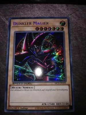 Yu-Gi-Oh! Dunkler Magier SBC1-DEG01 Secret Rare 1. Auflage Near Mint  - Bild 1 von 2