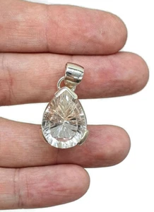 Clear Quartz Pendant, Pear Shaped, Sterling Silver, 17 carats, Lazer faceted - Bild 1 von 7