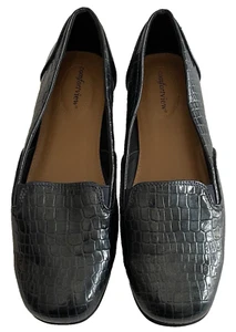 Comfort View Leisa Flat Women's Loafers 10M Blue Croc Faux Patent Leather Shoes - Picture 1 of 17