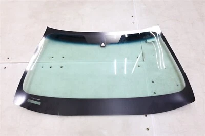 NEW OEM GM Windshield Glass 25728884 Cadillac DeVille 2000-2005 - Image 1 of 4