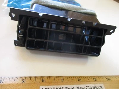 FORD 1990/1991 TAURUS, MERCURY SABLE "REGISTER" (AIR CONDITIONER) LOUVER, BLACK - Image 1 of 4