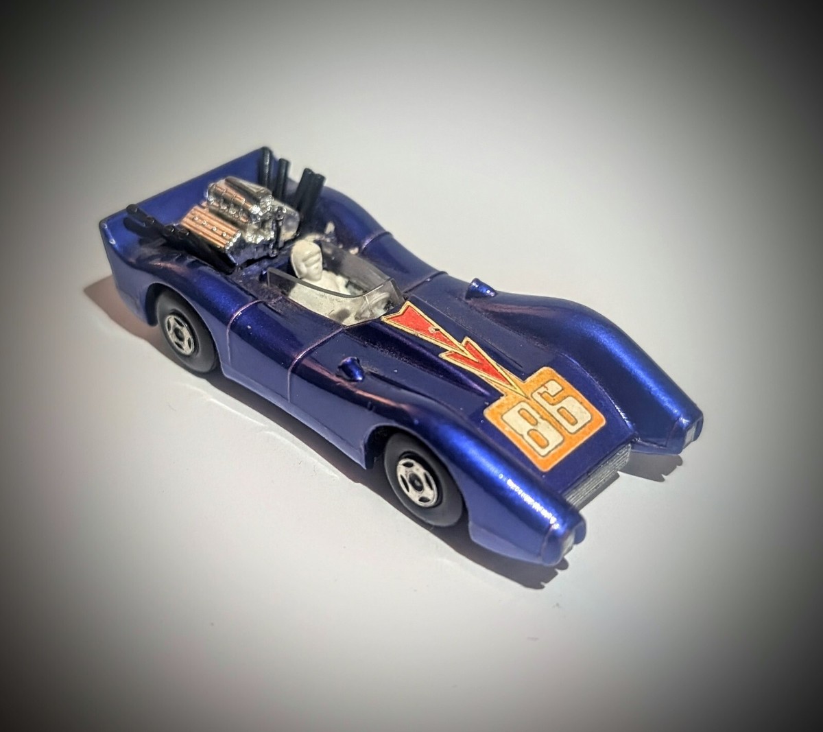 MATCHBOX 1971英国製 s-l400.jpg