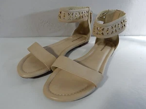 ADRIENNE VITTADINI - Charlotta Size 8.5 M - Bone - Zipper - Rear Zip New w/o Box - Picture 1 of 8