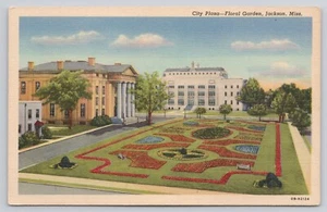 Postal Jackson Mississippi MS City Plaza Foral Flower Garden c1940 - Imagen 1 de 2