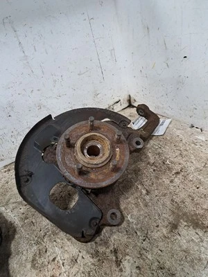 Eje delantero/nudillo delantero lado del conductor izquierdo 2008 Mountaineer Sku#4155527 Foto 1 de 4