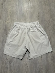 Lululemon Pace Breaker gefütterte Shorts Herren S cremeweiß Athleisure schweißableitend - Bild 1 von 10
