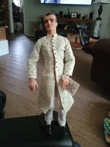 TRENT THE RAINS CAME-BEAUTIFUL COSTUME-ASHTON DRAKE-GENE MARSHALL-TYRONE POWER - Picture 1 of 7