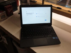 Samsung Chromebook 11.6" Intel N3060 1.6GHz 2GB RAM 16GB SSD XE500C13 GOOD COND - Picture 1 of 10