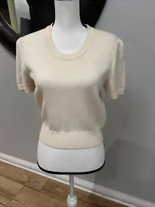 ST. JOHN CLASSICS Shirt Ivory Short Sleeve Santana Top Sz P Sweater Cream Small - Picture 1 of 9