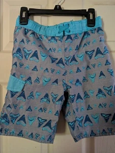 Boys shark tooth swim trunks size 6/7 - Picture 1 of 4