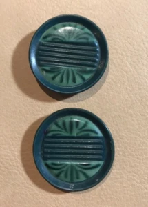 2 x Lovely Bottle Green w Metal Back Vintage Coat Buttons 30mm (#147) FREE POST - Picture 1 of 2