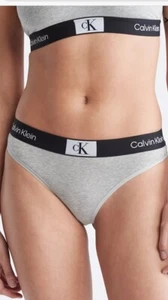 Tanga moderna elástica de algodón para mujer Calvin Klein (X-LARGE) 1996 QF7221-050 NUEVA CON ETIQUETAS - Imagen 1 de 4