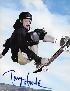 *TONY HAWK*SIGNED*AUTOGRAPHED*PHOTO*SKATEBOARDING*COA* - Picture 1 of 2