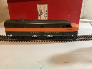 Weaver O Scale FA-2 Diesel Locomotive A-Unit Great Northern #278A - Picture 1 of 5