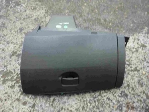 Renault Clio MK3 2005-2009 Dashboard Glove Box Storage 8200407951 - Picture 1 of 2