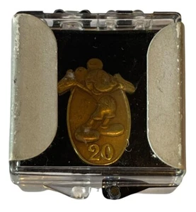 Disney - 20 Year Service Pin - Mickey Mouse (2nd Version) - Picture 1 of 1