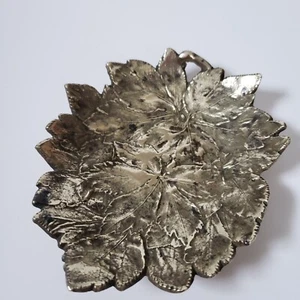 Cambron Solid Brass “Buttercup Leaf” Trinket Dish Heavy MCM - Imagen 1 de 10