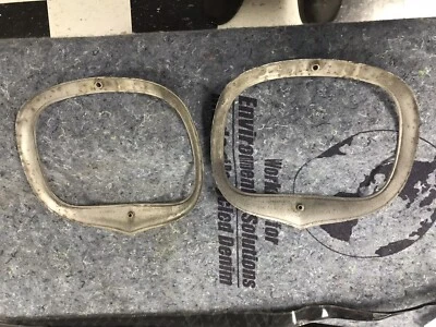 39 1939 PLYMOUTH ANÉIS DE ACABAMENTO DE FAROL MOLDAGEM SURROUND NOS - Imagem 1 de 4