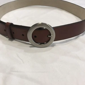 Van Huesen 20402 Brown Leather Belt NWT $48.00 Tag Small E12 - Picture 1 of 4