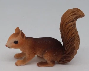 Schleich RED SQUIRREL Animal Figure 2006 Wild Life Europe Retired - Picture 1 of 4
