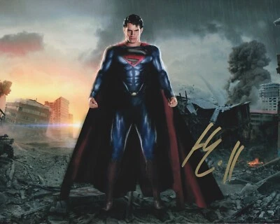 HENRY CAVILL Original Autogramm signiertes 20x25 Großfoto Top Portrait Superman - Bild 1 von 2