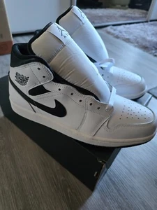 NIke Air Jordan 1 Mid Weiss / Schwarz Gr 43 Neu - Bild 1 von 6