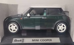 Revell 1:12th Scale R.H.D British Racing Green Metallic Mini Cooper MIB - Picture 1 of 10