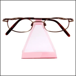 Optisches Display - d1.PNK - Dreieckiger Acrylblock in Pink - Bild 1 von 1