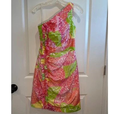 Vestido de festa Lilly Pulitzer um ombro estampa verde rosa franzido tamanho 6 - Imagem 1 de 4