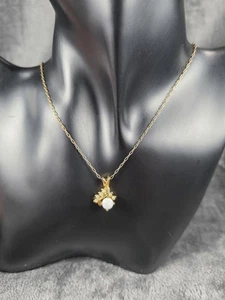 Giovanni Genuine Opal Pendant Necklace Gold Tone Chain Boxed Clear Stones Dainty - Picture 1 of 7