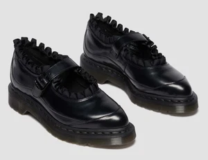 DR. MARTENS 42048001 LUCIDO_LISCIO_ELPHIE_MJ_FRILL_NERO 2025 Ultimi articoli - Foto 1 di 9