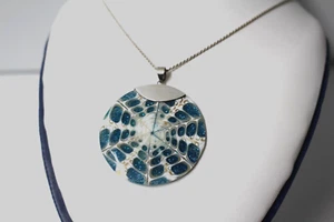 Blue/Green Sea Shell Pendant Solid 18" bail in .925 Sterling Silver gift box - Picture 1 of 6
