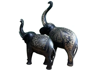 Pair Of Vintage Brass Elephant Figurine Collectible Home& office Decor - Picture 1 of 2