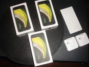 3 ORIGINAL EMPTY RETAIL BOX FOR Apple iPhone SE Gen 2 Black - 32GB, 128GB, 256GB - Picture 1 of 5