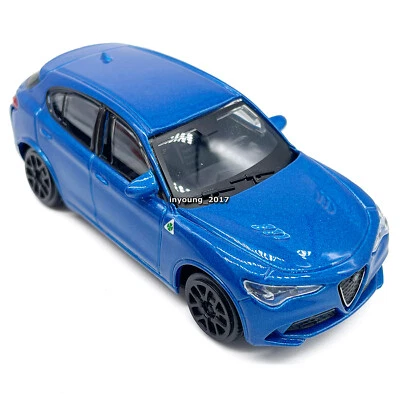 1:43 Alfa Romeo Stelvio Modelo Coche Diecast Juguete Vehículo Juguetes para Niños Niños Regalos Foto 1 de 4