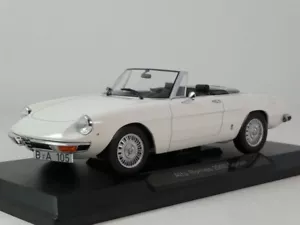 Norev Alfa Romeo 2000 Spider white 1978 1/18 187882 - Foto 1 di 3