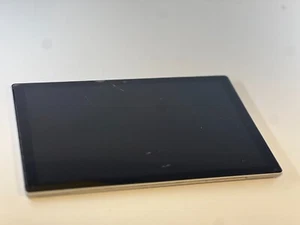 Microsoft Surface Pro 5 Intel Core i5-7th - 4GB RAM - 128GB SSD DAMAGED - Afbeelding 1 van 3