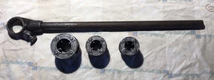 RIGID 00-R Manual Pipe Threader Ratchet w/ 3 Dies 1/2, 3/4 & 1" - Picture 1 of 3