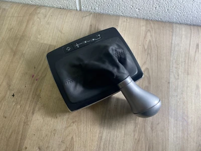 MERCEDES BENZ C250 C300 C350 W204 08-14 CONSOLA CENTRAL PALANCA DE CAMBIOS BISEL Foto 1 de 4