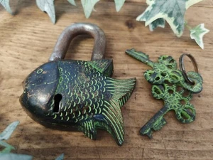 Fairtrade Vintage Style Brass Fish Padlock & 2 Keys - Picture 1 of 5