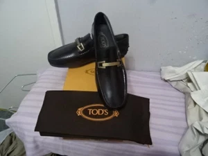 Tod'S schwarze Leder Halbschuhe, messingfarben Horsebit, Leder Gr. UK7,5 / EU41,5  - Bild 1 von 10