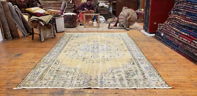 Alfombra única antigua Cr1900-1939 silenciada de lana tinte natural pila Oushak 6x9 pies Foto 1 de 4