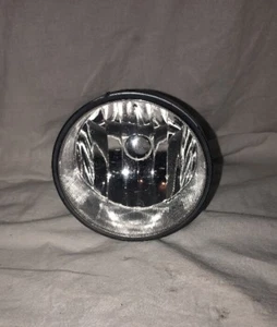 2004 - 2017 TOYOTA TACOMA / SOLARA / TUNDRA / SEQUOIA RH = LH FOG LIGHT OEM 93 - Picture 1 of 3