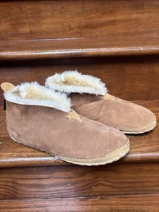 ll bean wicked good Men’s Size 10M brown suede shearling lined slippers - Picture 1 of 8