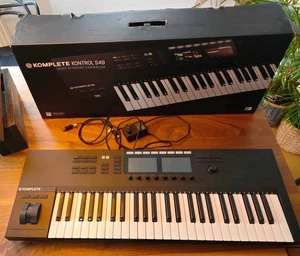 Komplete Kontrol S49 MK2 NInative instruments Keyboard Midi USB - Bild 1 von 11